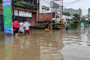 Banjir Pengaruhi Bisnis UMKM Warga Jaksel Selama Ramadhan?
