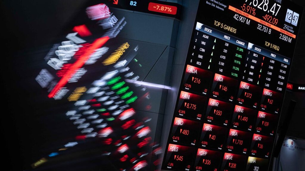 IHSG Ambruk ke 6.300! Deretan Saham RI Kompak Merah, Ada Apa?