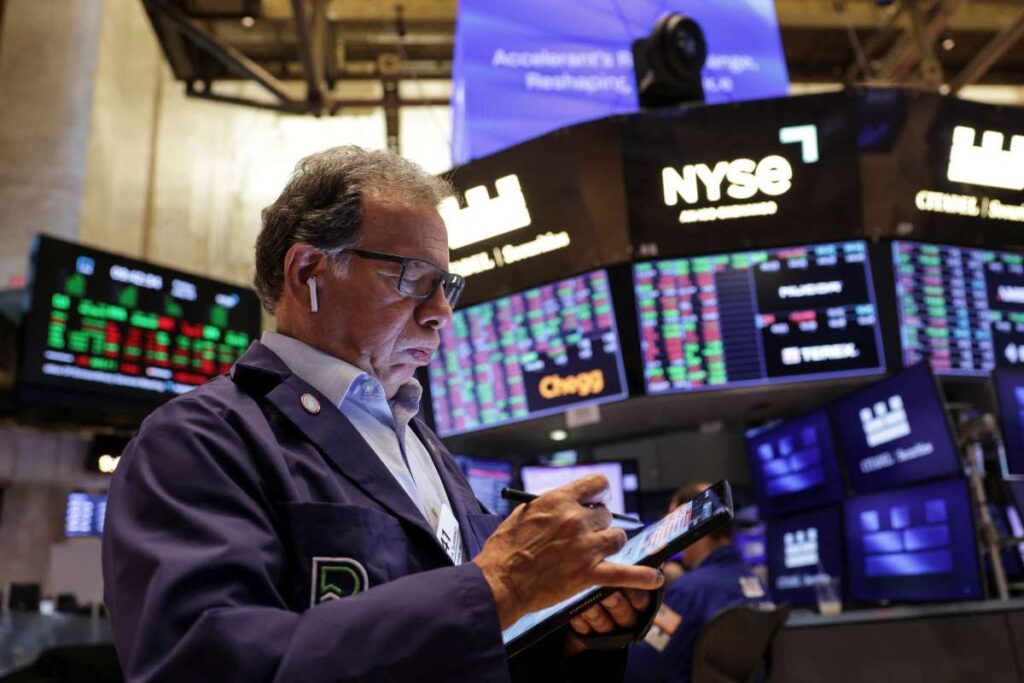Dow Jones Catat Rekor Baru, S&P 500 Terbang 8 Minggu Beruntun