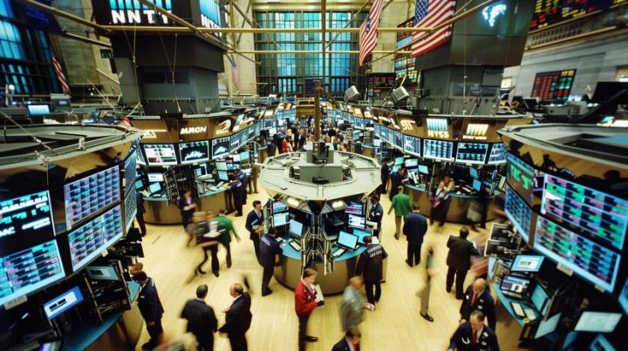 Wall Street Ambruk! Saham Teknologi dan AI Jadi Pemicu Aksi Jual Besar-besaran!
