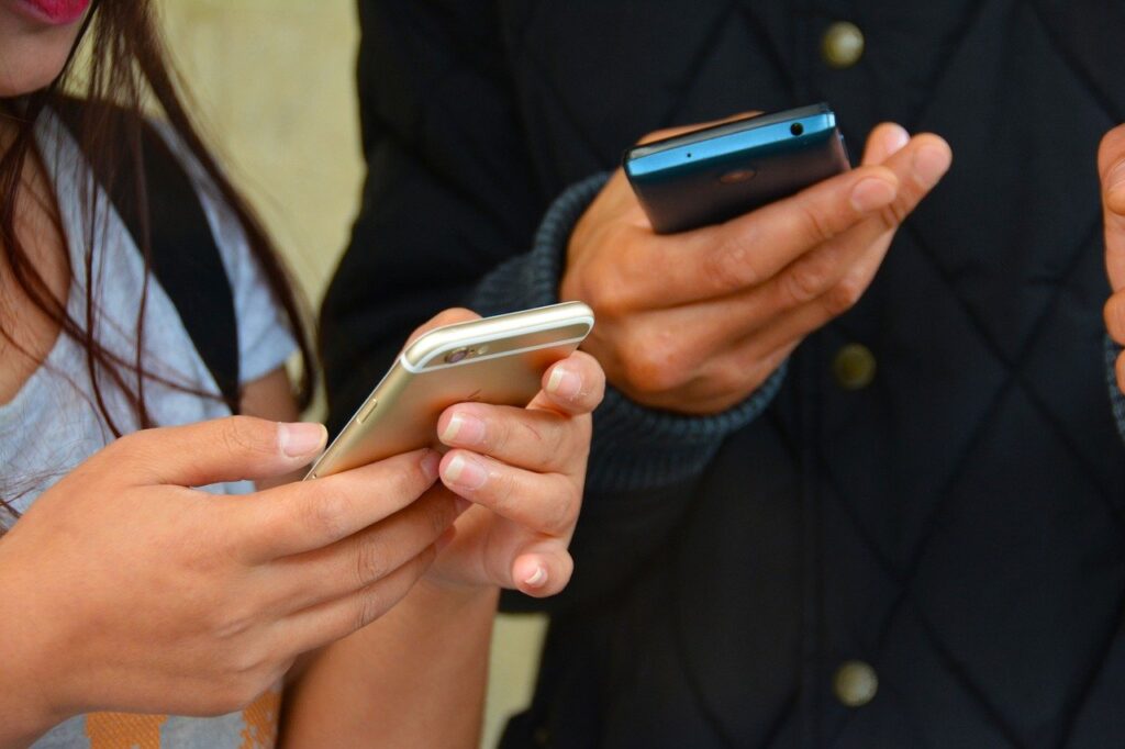 Saham Telekomunikasi Siap Terbang? Lelang Spektrum Jadi Katalis Besar Tahun Ini!